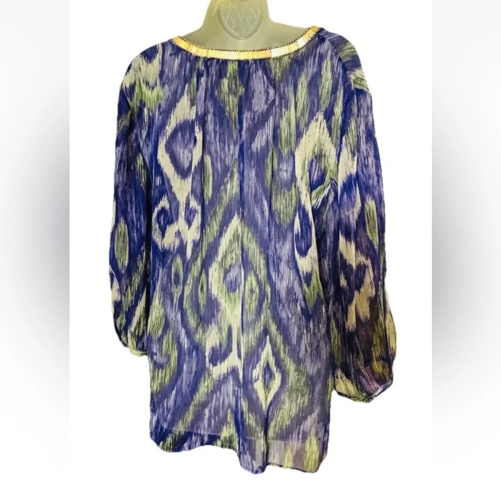 Chicos 2 Travelers Size Large Semi Sheer Blouse Purple 3/4 Sleeve Gold Trim Top - Picture 3 of 10